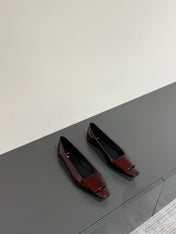 BALLERINA FLATS IN MAHAGANY RED PATENT CALFSKIN