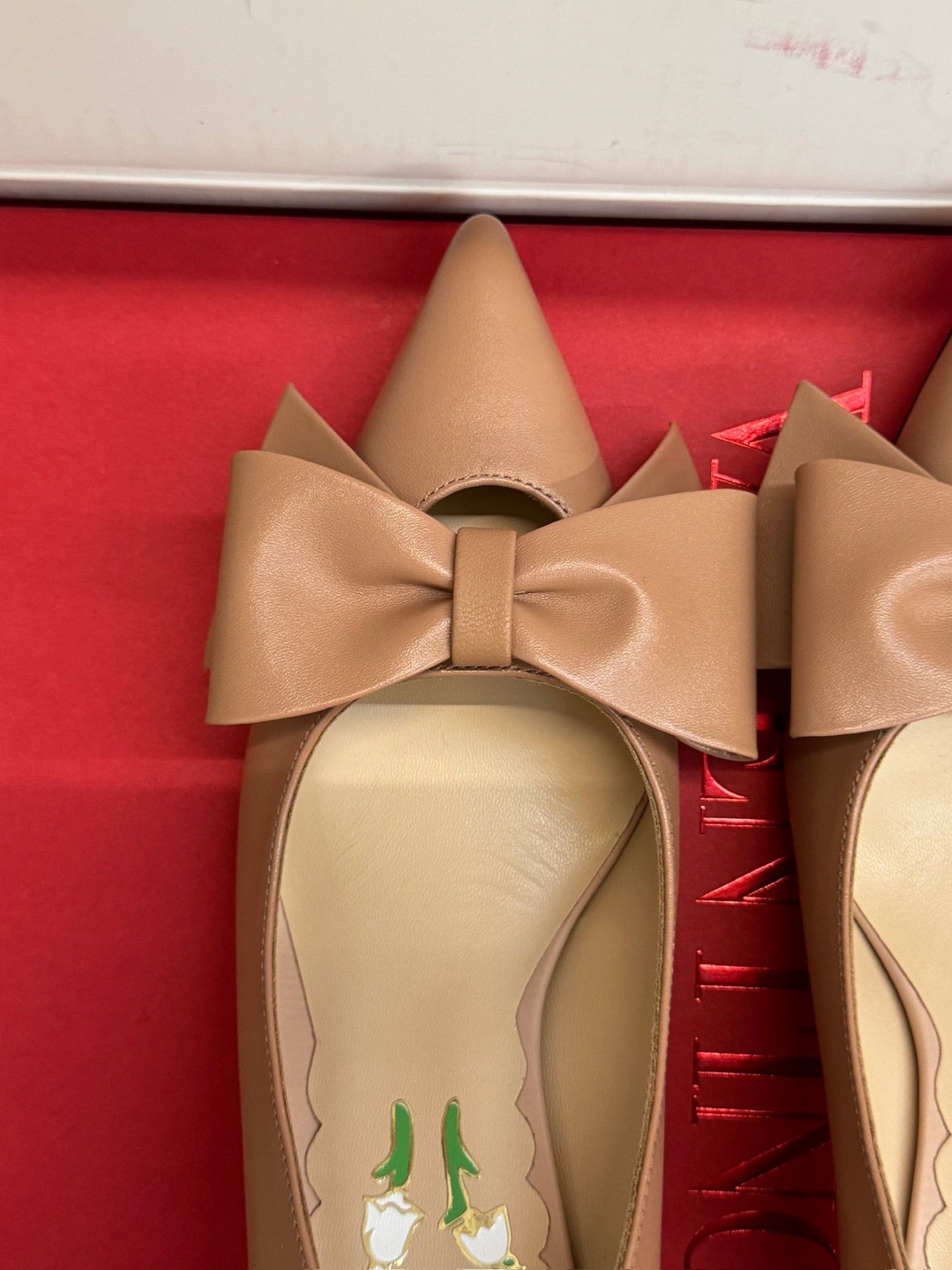 VALENTINO 26S HIGH HEEL SHOES IN NUDE PINK CALFSKIN WITH BOW