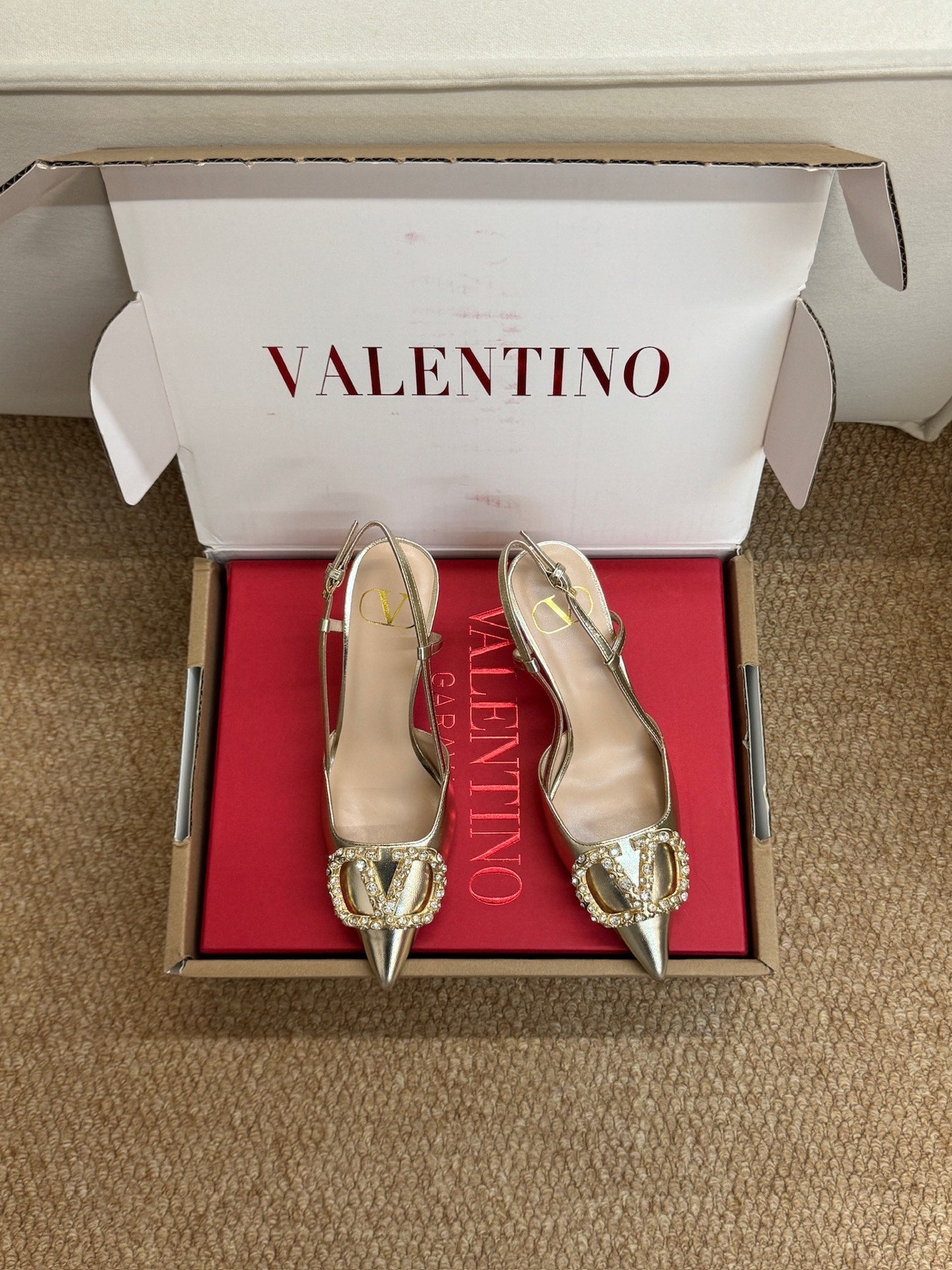 VALENTINO 26S HIGH HEEL SLINGBACKS IN METALLIC GOLD CALFSKIN WITH CRYSTAL