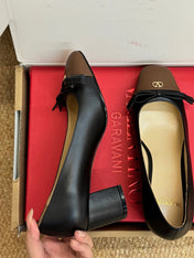 VALENTINO 26S HEELED BALLET FLATS IN BROWN AND BLACK CALFSKIN