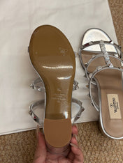 VALENTINO 26S ROCKSTUD HIGH HEEL SANDALS IN SILVER CALFSKIN