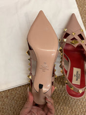 VALENTINO 26S ROCKSTUD SLINGBACK HEELS IN BLUSH NUDE CALFSKIN