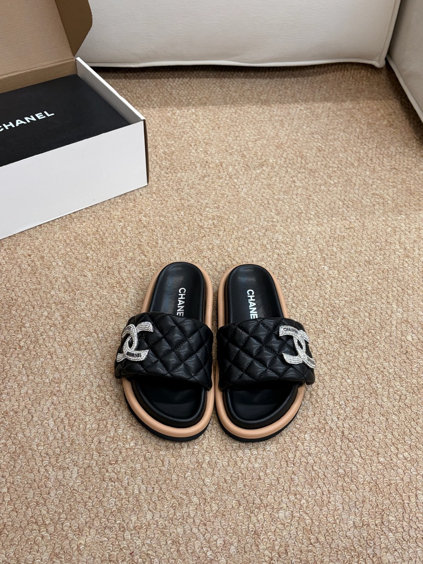 CHANEL 26S SLIDE SANDALS IN BLACK QUILTED CALFSKIN SILVER HARDWARE