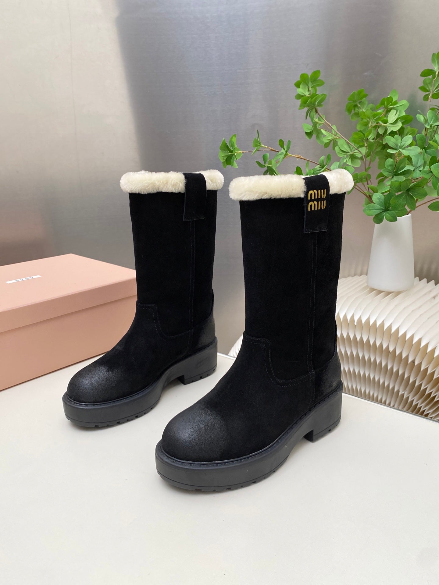 MIUMIU 26S MID CALF BOOT IN BLACK SUEDE AND SHEARLING