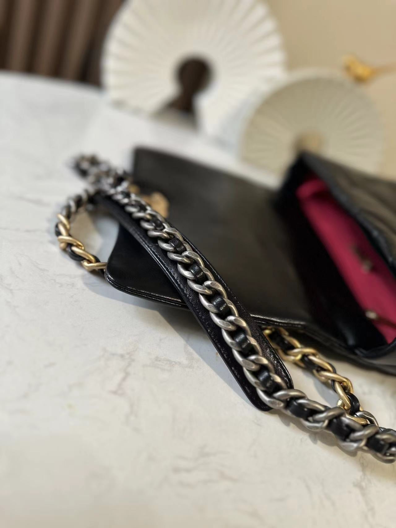 CHANEL 26S FLAP BAG 26 IN BLACK LAMBSKIN