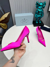 HIGH-HEEL PUMPS IN HOT PINK SATIN