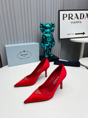 HIGH-HEEL PUMPS IN RED SATIN
