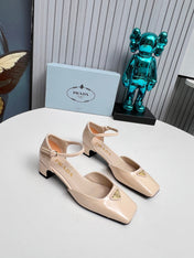 PRADA 26S ANKLE STRAP PUMPS 40MM IN NUDE BEIGE PATENT CALFSKIN TRIANGLE LOGO