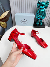 PRADA 26S ANKLE STRAP PUMPS 40MM IN RED PATENT CALFSKIN TRIANGLE LOGO