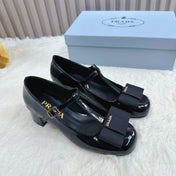PRADA 26S T-STRAP MARY JANE PUMPS 40MM IN BLACK PATENT CALFSKIN WITH BOW
