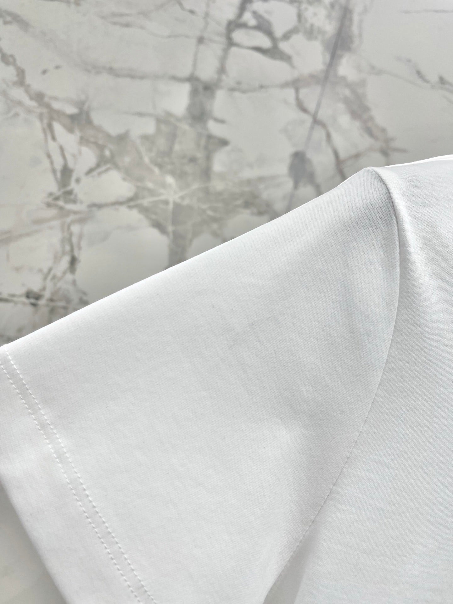DIOR 26S SHORT-SLEEVE T-SHIRT 1011