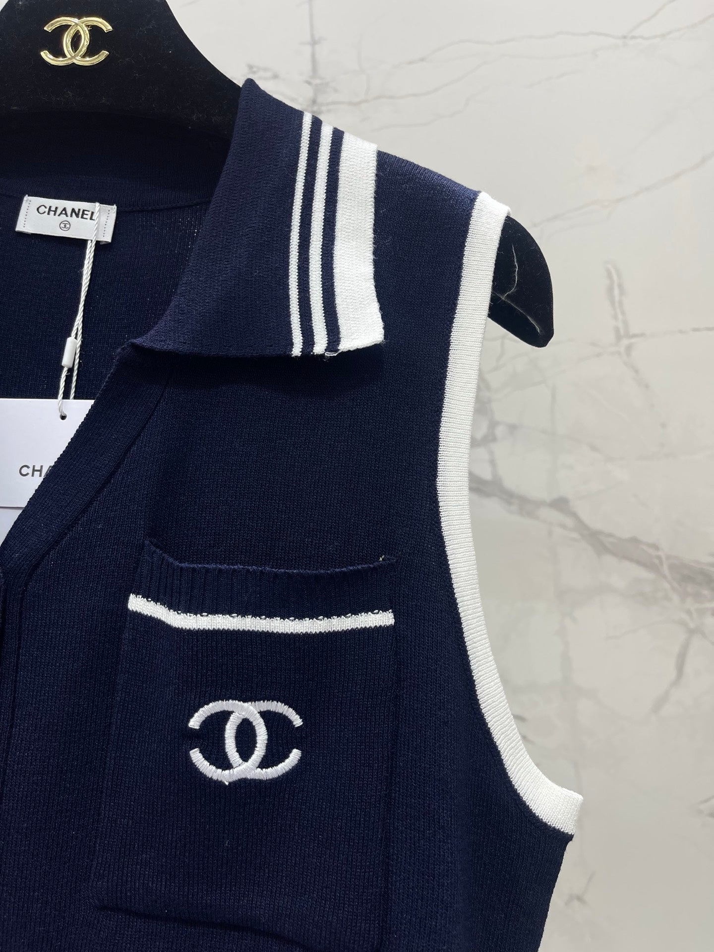 CHANEL 26S SLEEVELESS KNIT TOP 1416