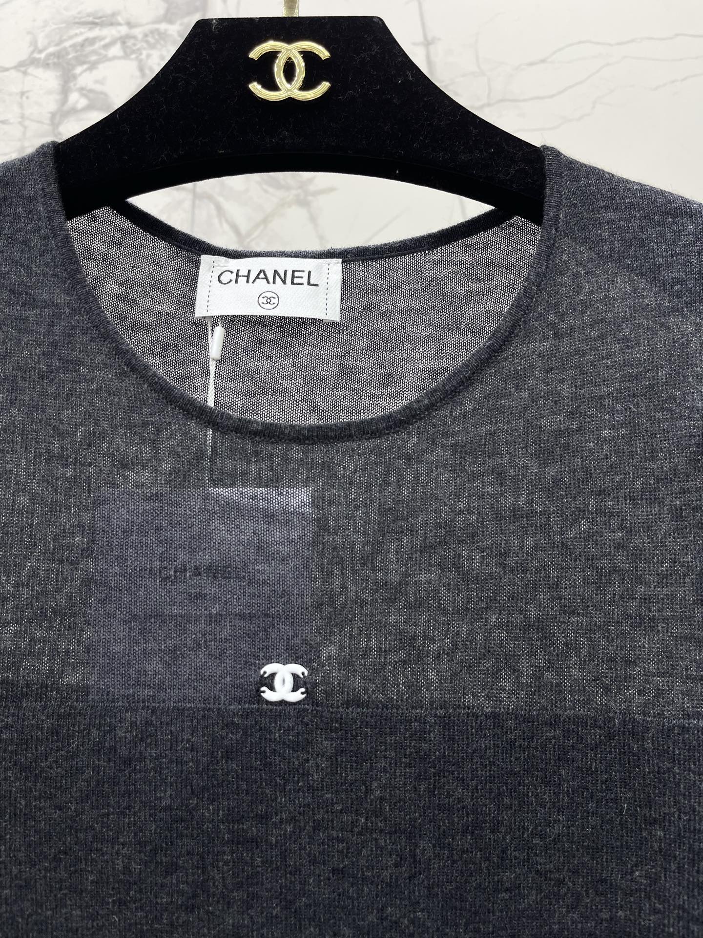 CHANEL 26S SHORT-SLEEVE KNIT TOP 1319
