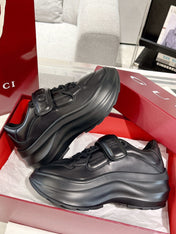 GG WAVE SNEAKER IN BLACK CALFSKIN
