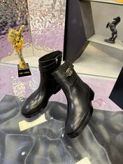 CHANEL 26S ANKLE BOOTS WITH SIDE ZIPPER 25 MM IN BLACK CALFSKIN CC LOGO
