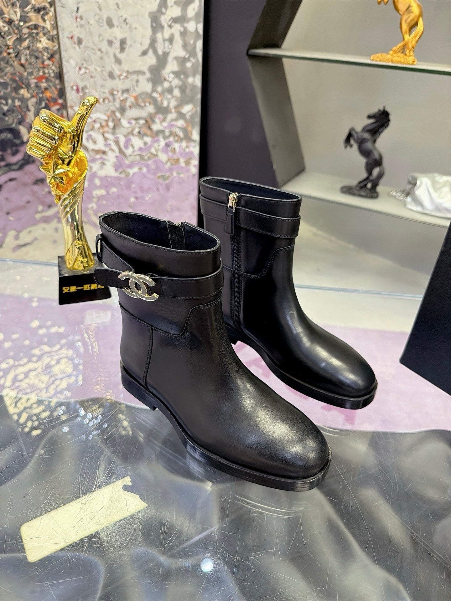 CHANEL 26S ANKLE BOOTS WITH SIDE ZIPPER 25 MM IN BLACK CALFSKIN CC LOGO