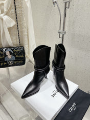 VERNEUIL ANKLE BOOT WITH TRIOMPHE IN BLACK CALFSKIN