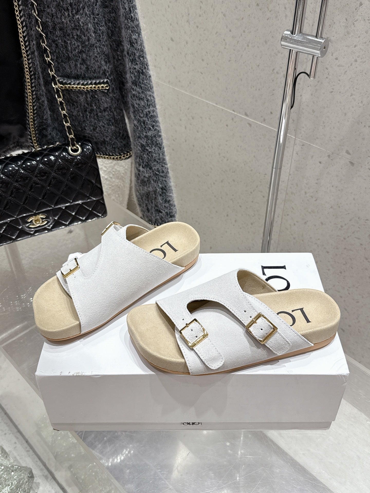 LOEWE 26S EASE SLIDE IN WHITE SUEDE