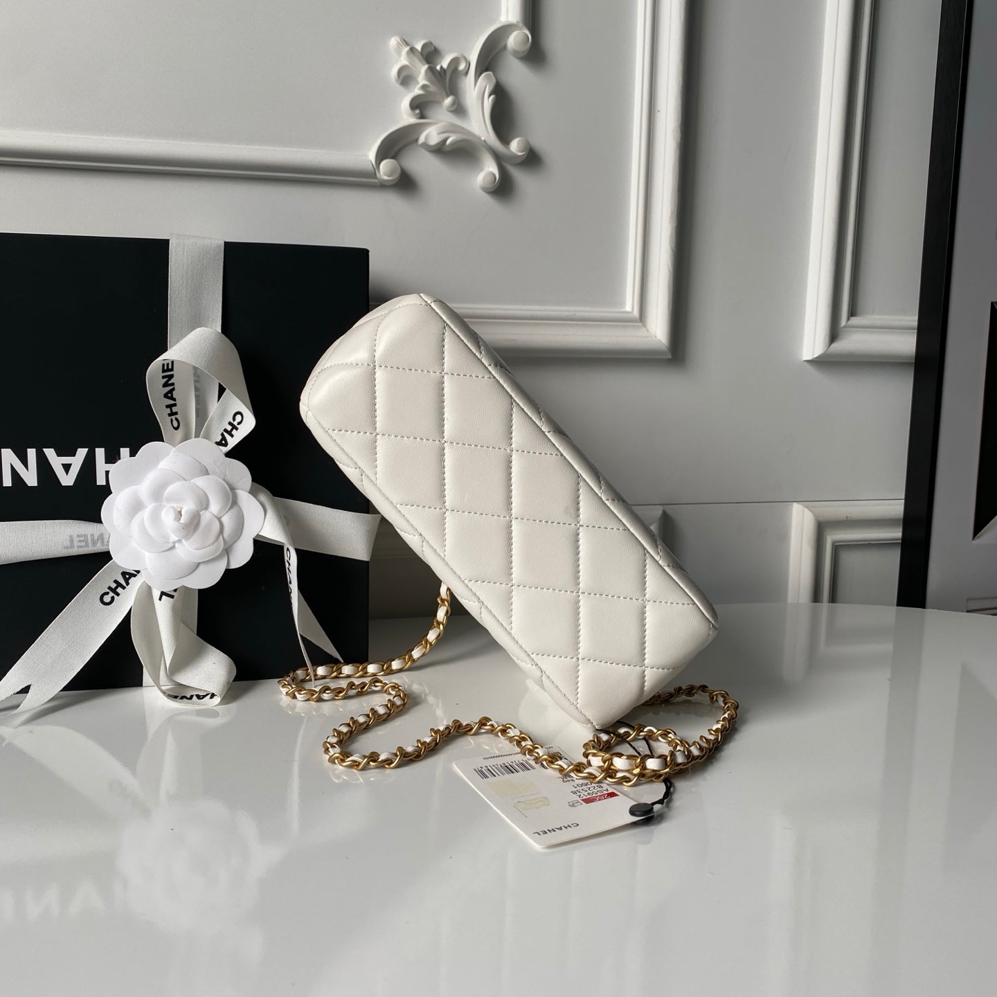 CHANEL 26S CROSSBODY BAG 20 IN WHITE LAMBSKIN