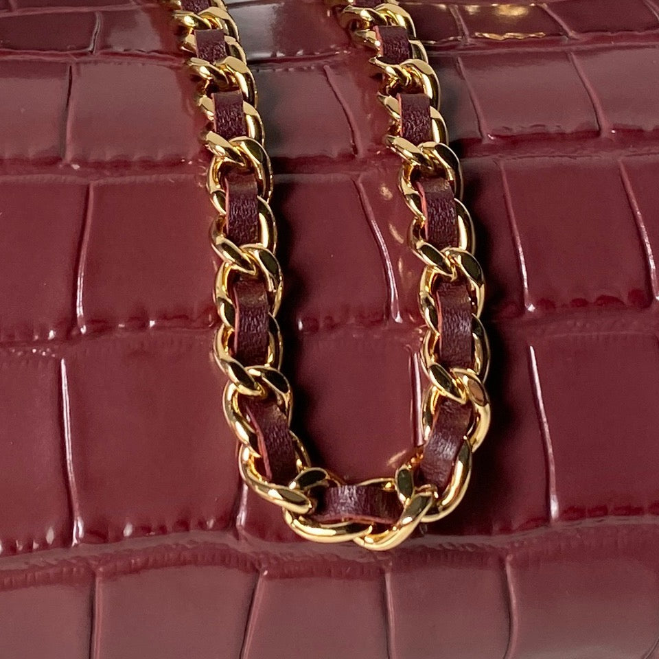 CHANEL 26S MINI TIMELESS CLASSIC BARREL BAG 19 IN BURGUNDY RED CROCODILE-EMBOSSED PATENT CALFSKIN GOLD HARDWARE