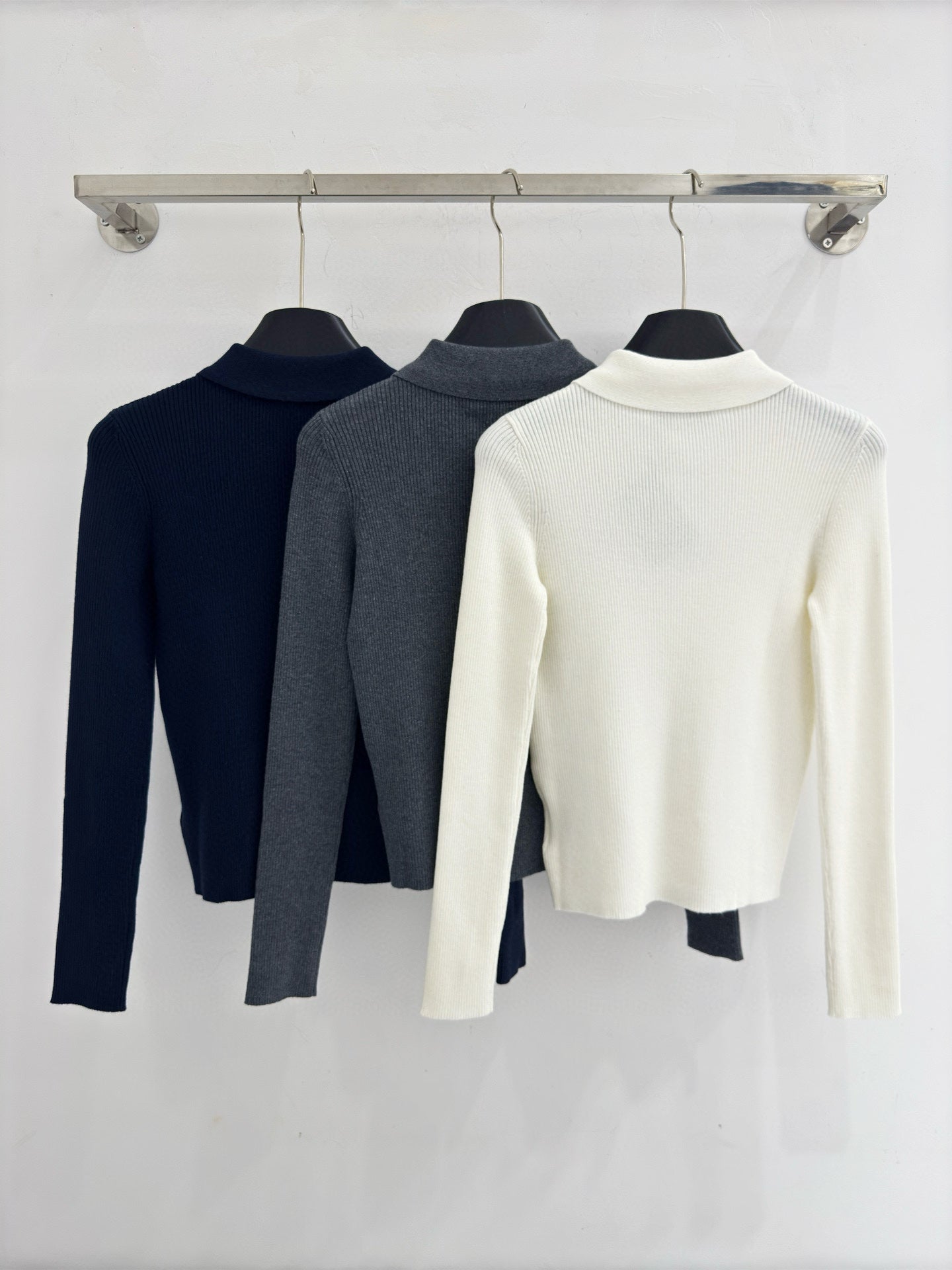 PRADA 25S LONG-SLEEVE KNITTED POLO SHIRT 294