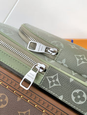 AVENUE SLINGBAG 31 IN WHITE AND BLACK OMBRE MONOGRAM CANVAS