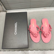 THONG SLIPPERS CAMELLIA IN  PINK CALFSKIN