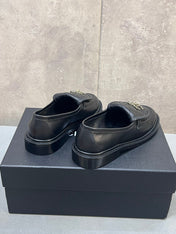CHANEL 26S LOAFERS IN BLACK QUILTED CALFSKIN WITH CHAIN CC LOGO