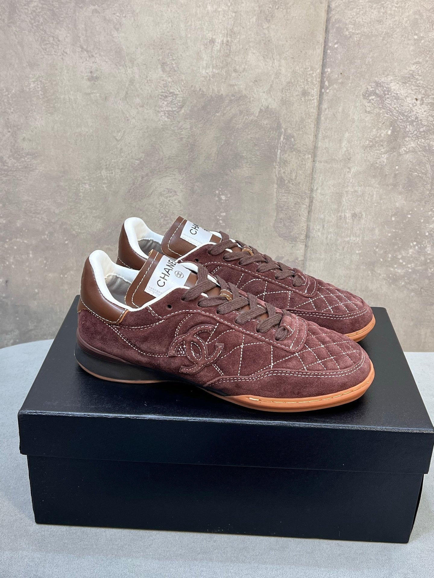 CHANEL 26S SNEAKERS IN DARK BROWN SUEDE QUILTED CC LOGO