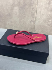 CHANEL 26S FLIP FLOPS IN RED CALFSKIN CC LOGO