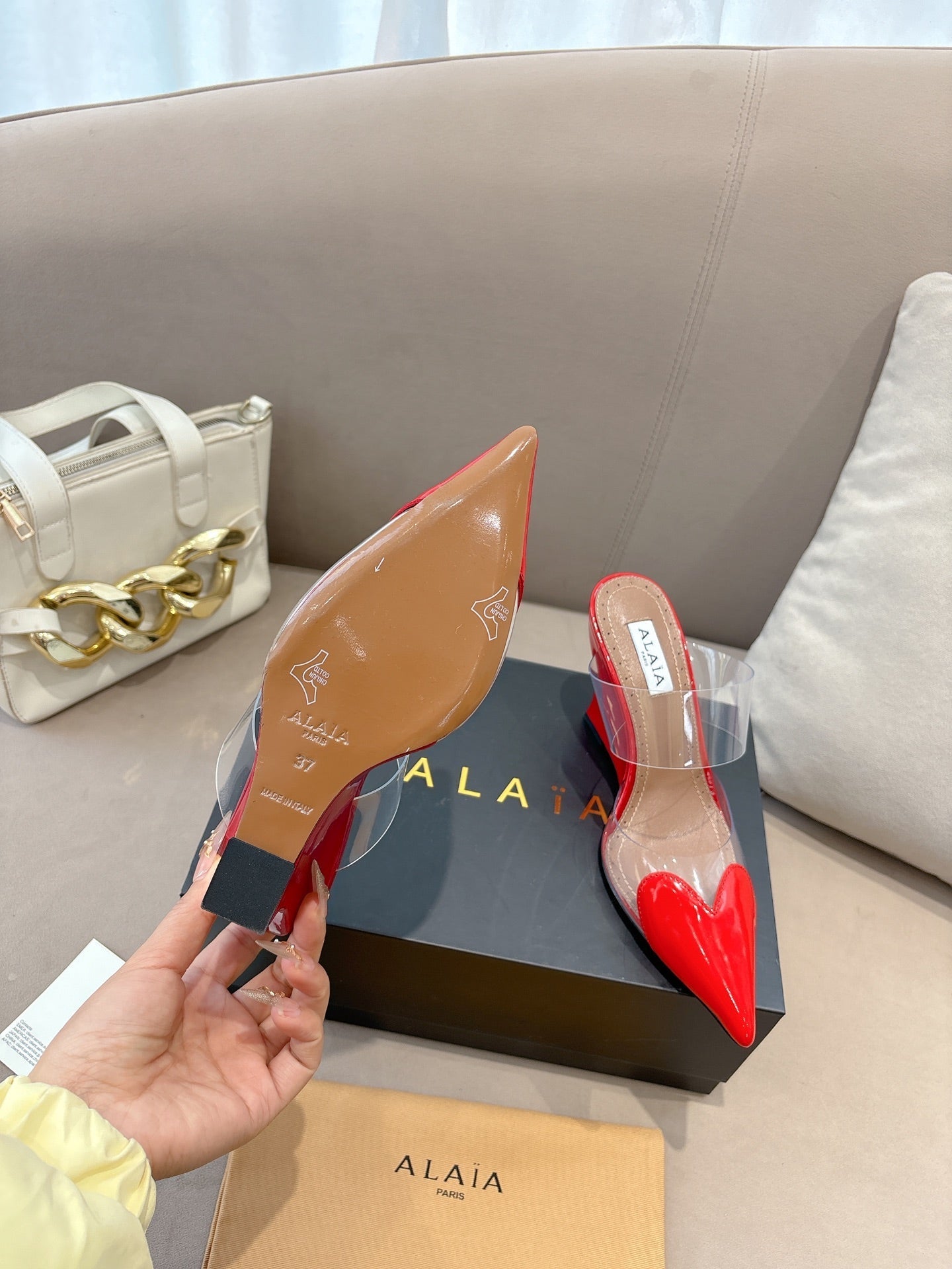ALAIA 26S HIGH-HEEL WEDGE MULES 95 MM IN RED GLOSSY CALFSKIN