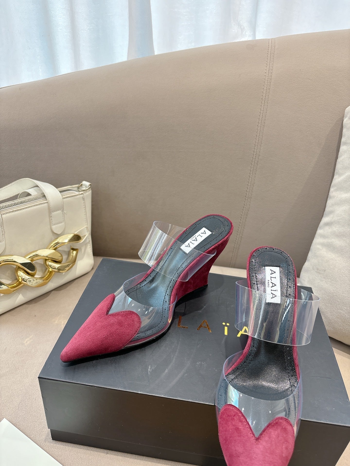 ALAIA 26S HIGH-HEEL WEDGE MULES 95 MM IN DARK RED SUEDE