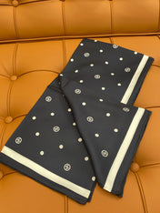 CHANEL 25S SCARF 90 IN SILK 704603