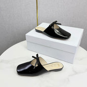 DIOR 26S PEARL-ACCENT BOW FLAT MULES IN BLACK GLOSSY CALFSKIN
