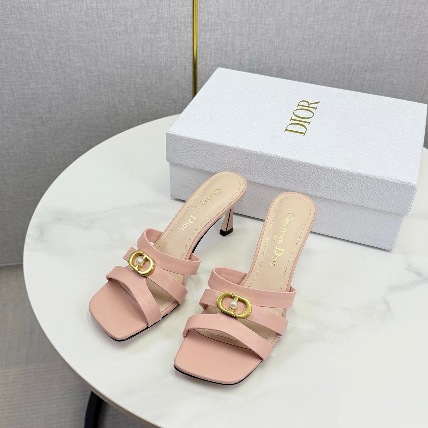 DIOR 26S 30 MONTAIGNE HIGH-HEELED IN LIGHT PINK CALFSKIN GOLD HARDWARE