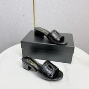 CHANEL 26S BLOCK HEEL SANDALS 40 MM IN BLACK CROCODILE-EMBOSSED CALFSKIN