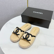 CHANEL 26S PLATFORM SLIDES IN BEIGE LAMBSKIN WITH CC LOGO