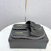 CHANEL 26S PLATFORM SLIDES IN BLACK LAMBSKIN WITH CC LOGO