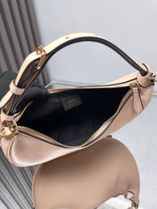 FENDIGRAPHY MEDIUM 29 IN BISQUE SMOOTH LAMBSKIN GOLD HARDWARE