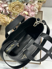 DIOR 26S TOUJOURS BAG 18 IN BLACK GRAINED CALFSKIN