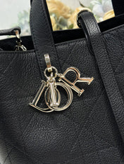 DIOR 26S TOUJOURS BAG 23 IN BLACK GRAINED CALFSKIN