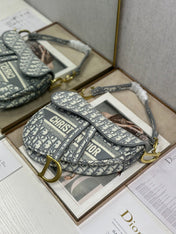 DIOR 26S SADDLE BAG 25 IN GREY AND BLACK OBLIQUE JACQUARD