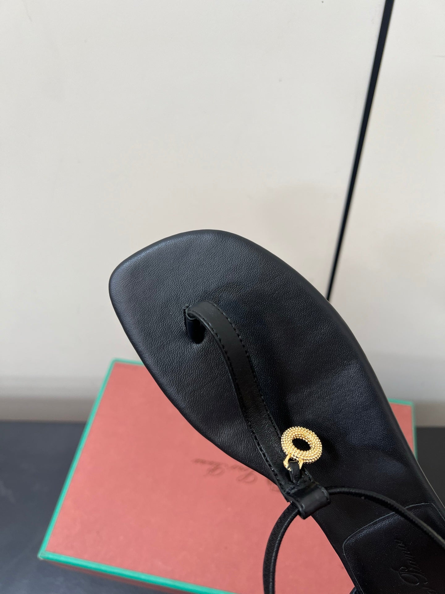 LP MINDIL SANDAL IN BLACK LAMBSKIN