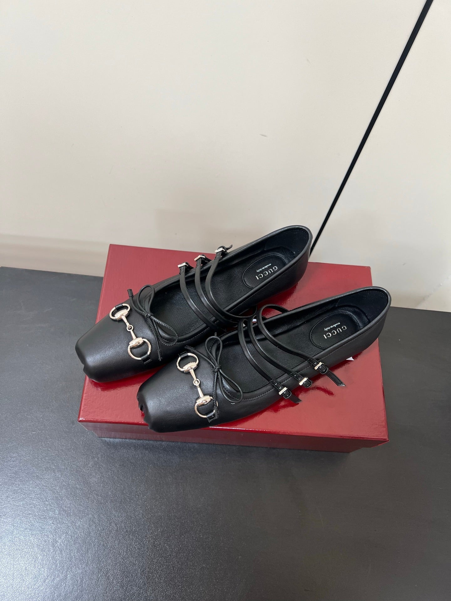 GG MARY JANE 25S IN BLACK LAMBSKIN WITH SILVER HARDWARE
