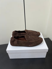 CELINE 26S MAILLON TRIOMPHE LOAFER IN DARK BROWN SUEDE