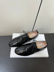 CELINE 26S MINIMAL LACE-UP SHOES IN BLACK GLOSSY CALFSKIN