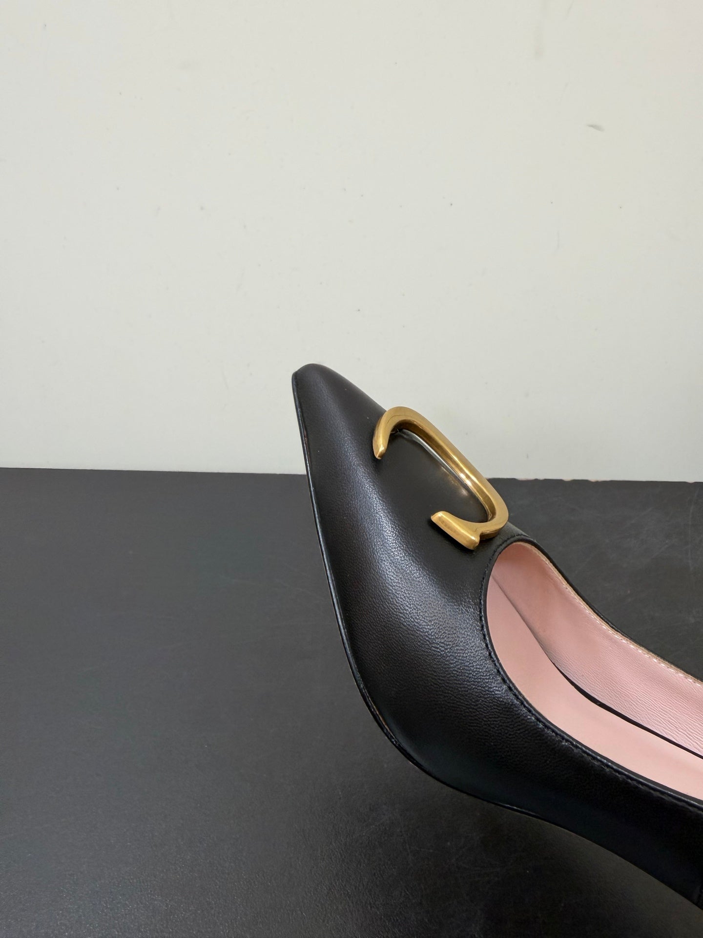DIOR 26S POINTED-TOE HIGH HEELS 70MM IN BLACK CALFSKIN GOLD HARDWARE