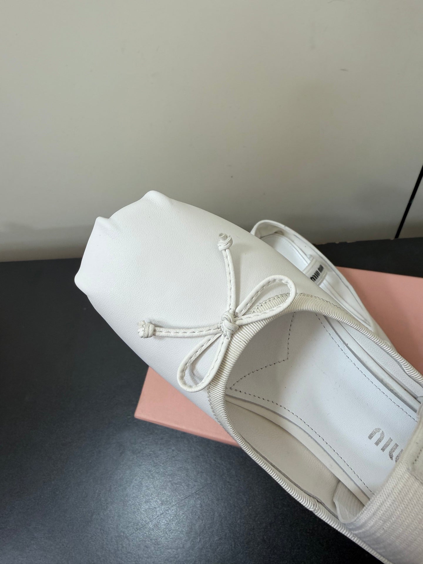 MIUMIU 26S FAIRY BALLET FLATS IN WHITE CALFSKIN