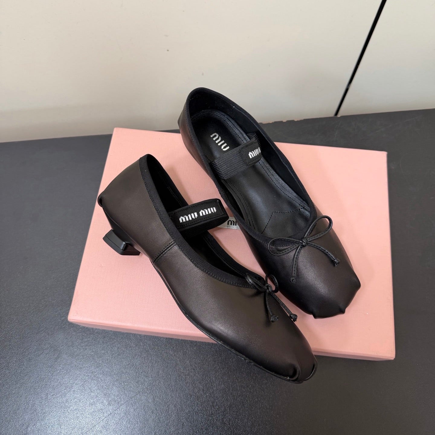 MIUMIU 26S FAIRY BALLET FLATS IN BLACK CALFSKIN