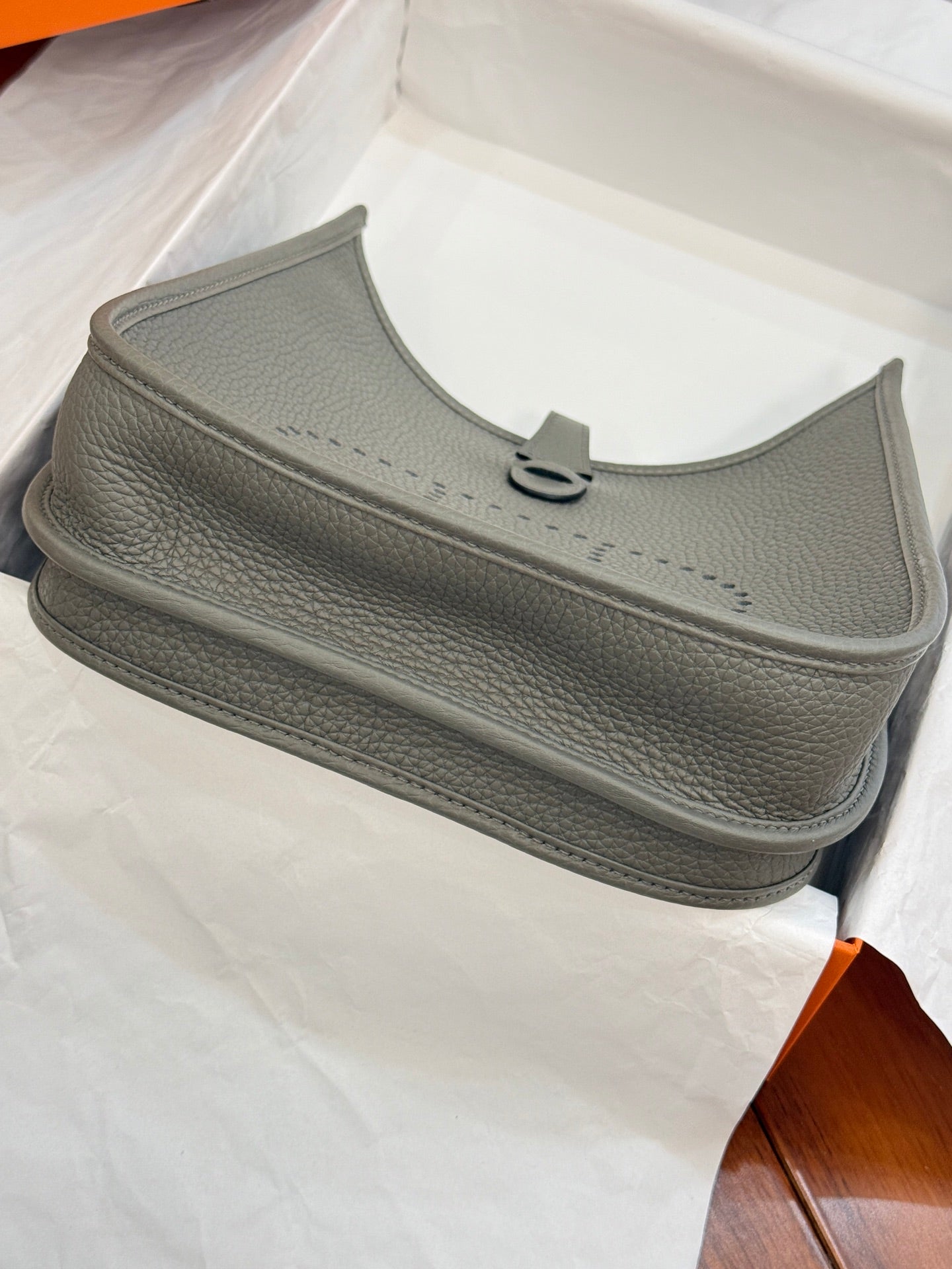 HM 26S EVELYNE BAG 23MM IN GRAY GRAINED CALFSKIN